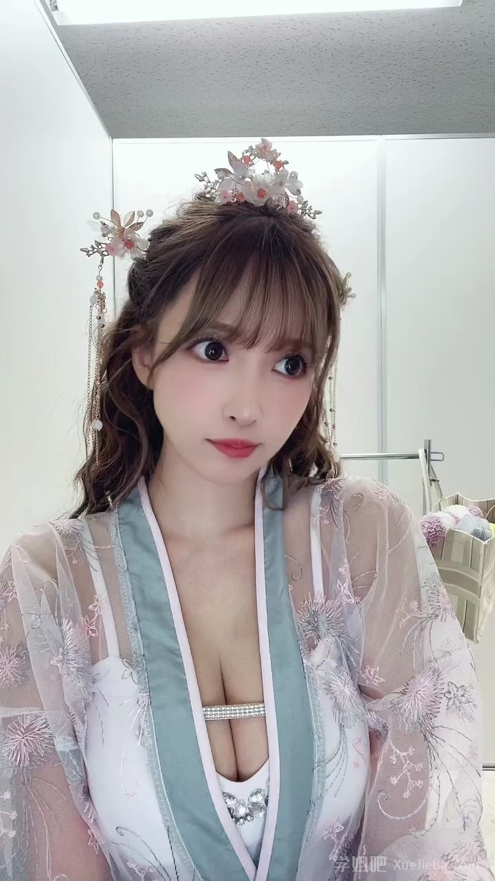 三上悠亚微博视频秀汉服 [更新INS小视频]