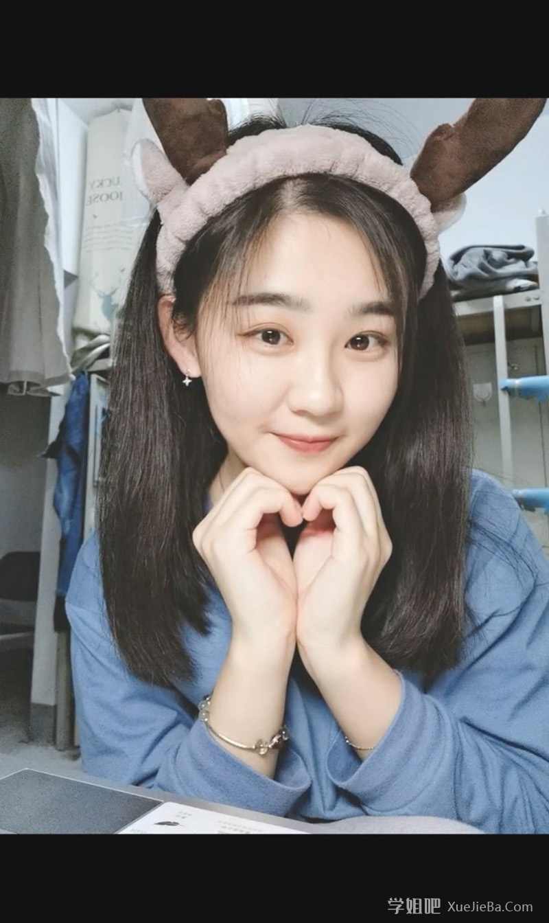 这个网传的「一眼万年」的绿衣服女孩抖音找到了