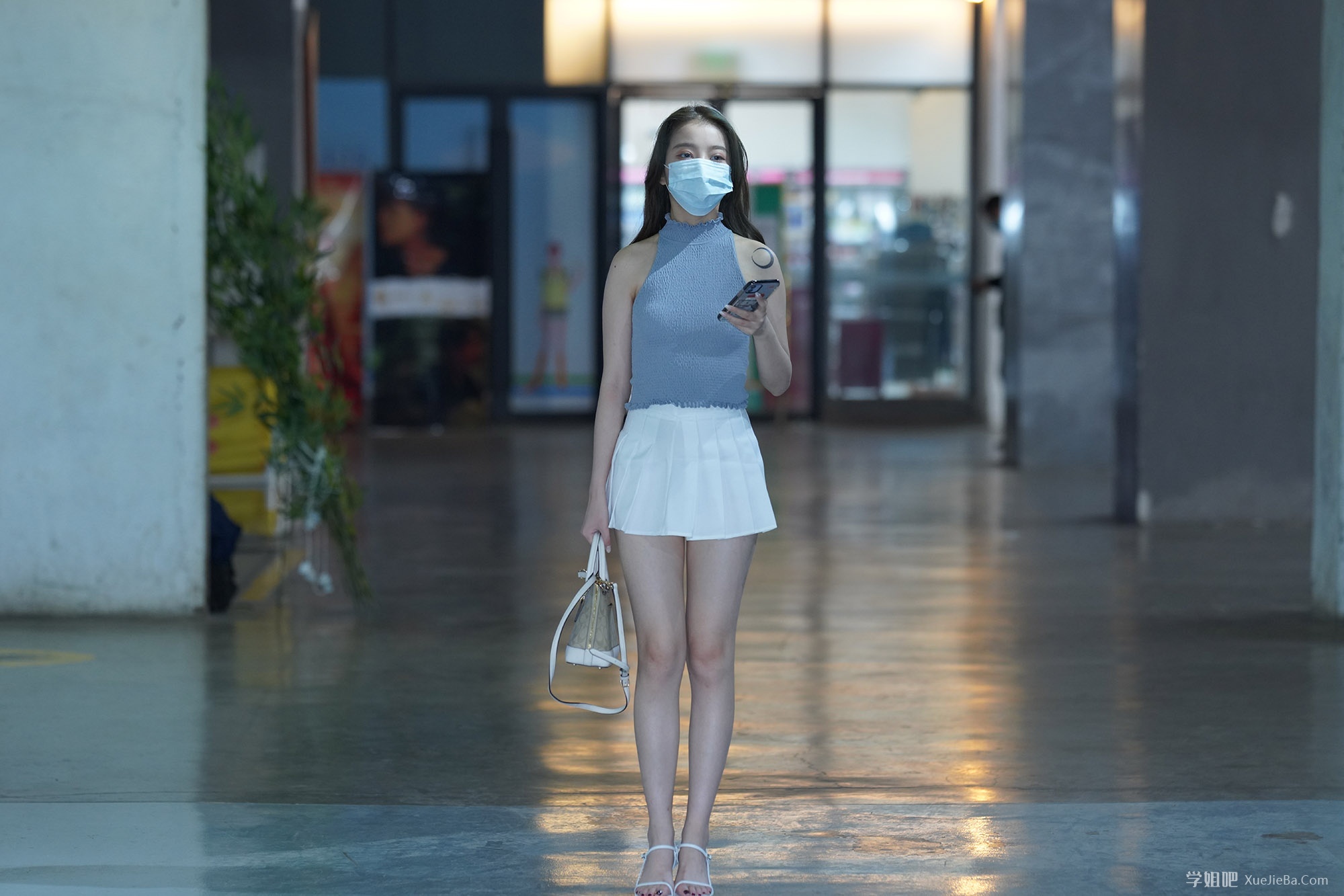 街拍路上的行人第9期 等电梯的长腿小姐姐 [更新174套]