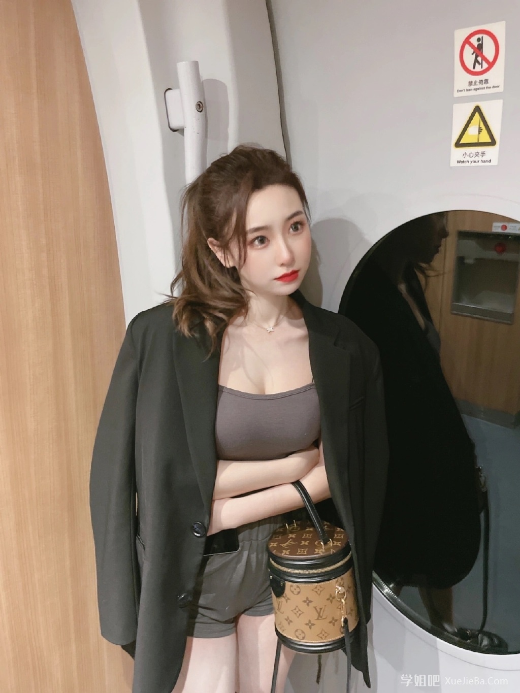 妹子图第29期 国庆节快乐 附图包下载