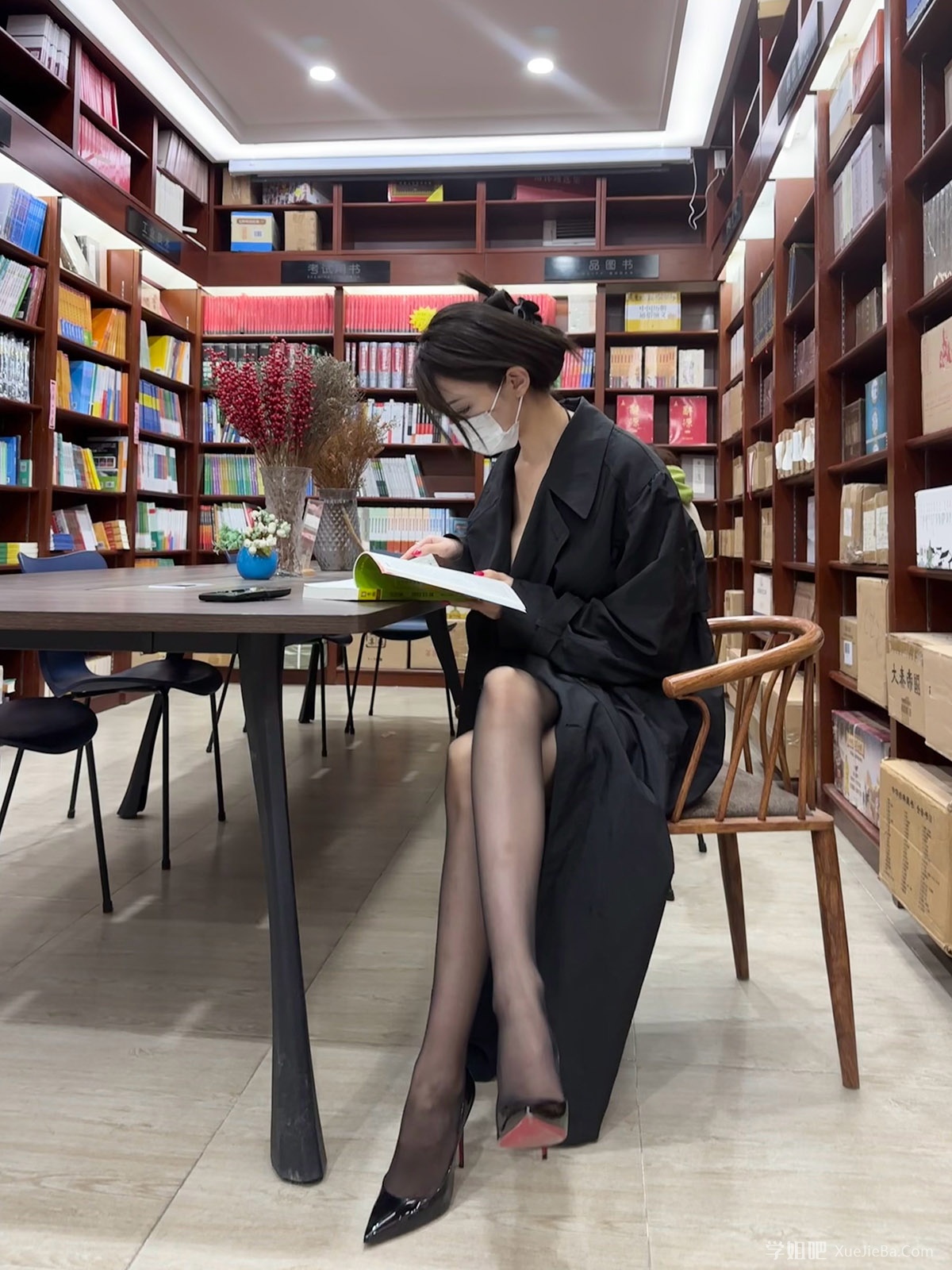 春节回老家 火车上铺遇见的小姐姐
