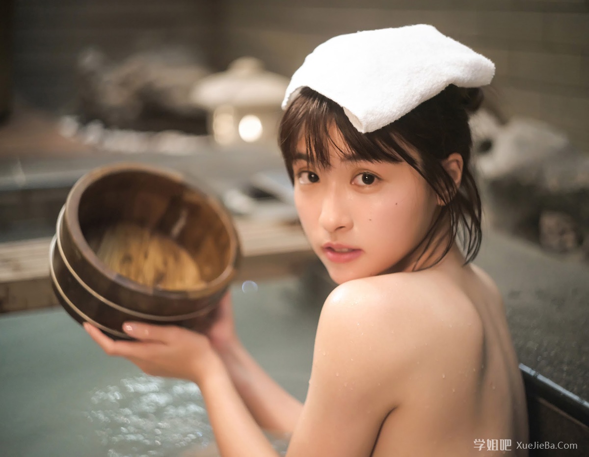 峮峮写真集《一见峮心》《QUNing》图包下载