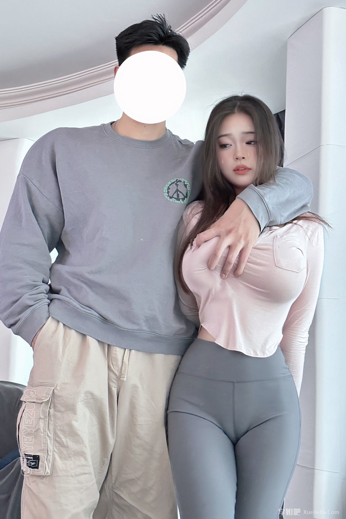 AI漫画转真人《清纯女友的堕落》欧派即是正义
