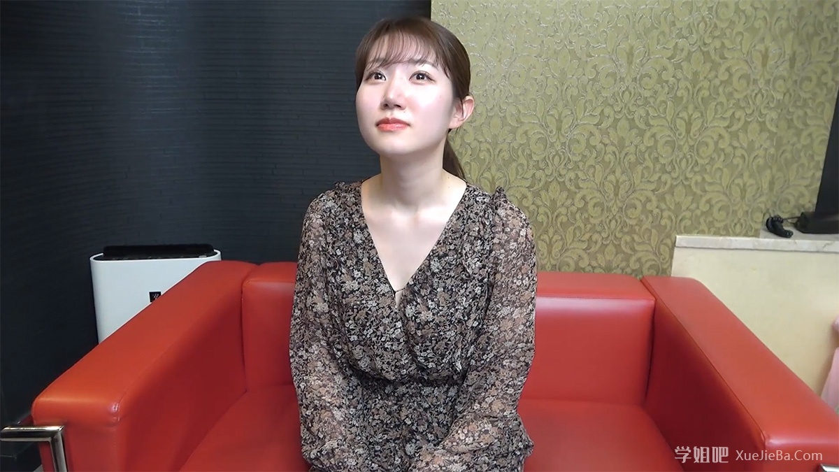 网友求助 这个妹子有点像赵露思