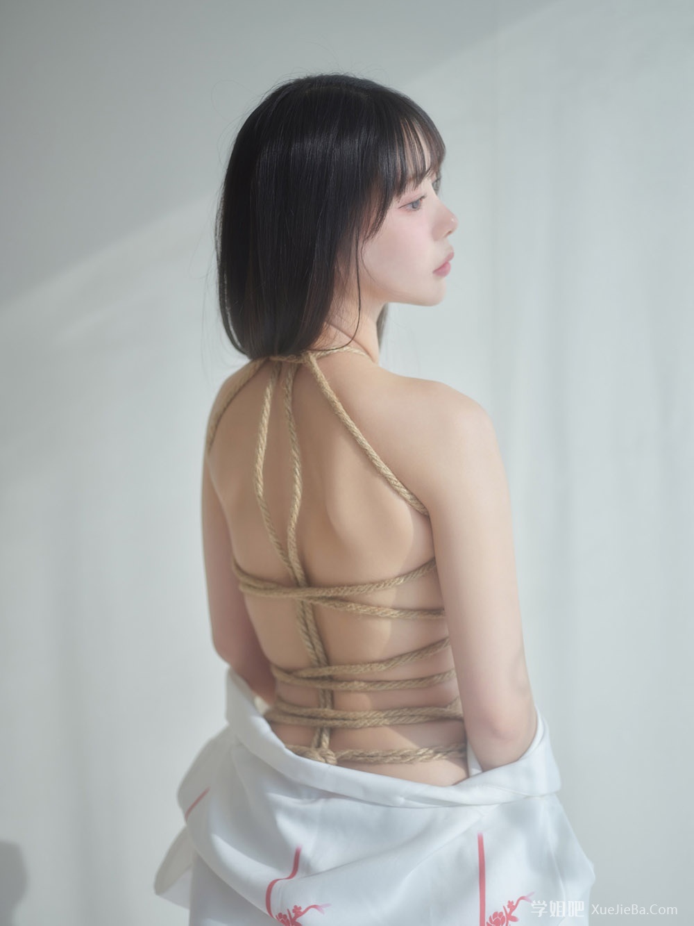 妹子图第33期 紧缚之爱 附图包下载