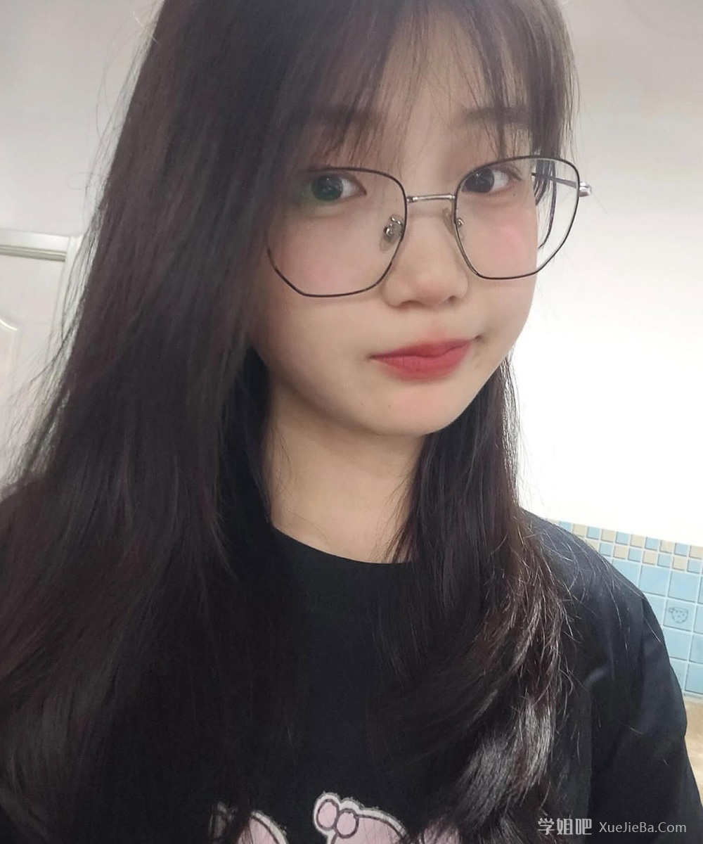 网友分享 一位推特福利姬 长相青涩 疑似女高中生