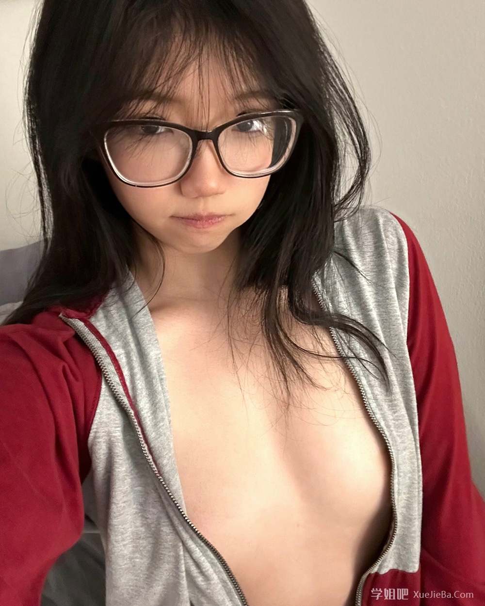 青春无敌又色气满满 推荐一位新出道的福利姬美少女 含无圣光福利